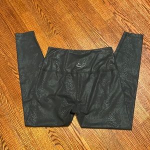 Beyond Yoga High Rise Snake Print Black Legging